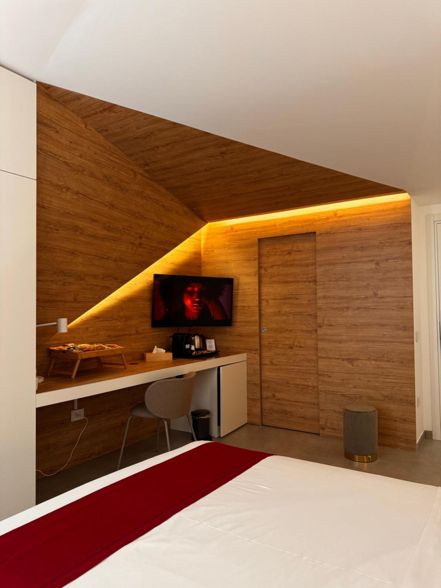 Space Tower Rooms Naples Exterior photo