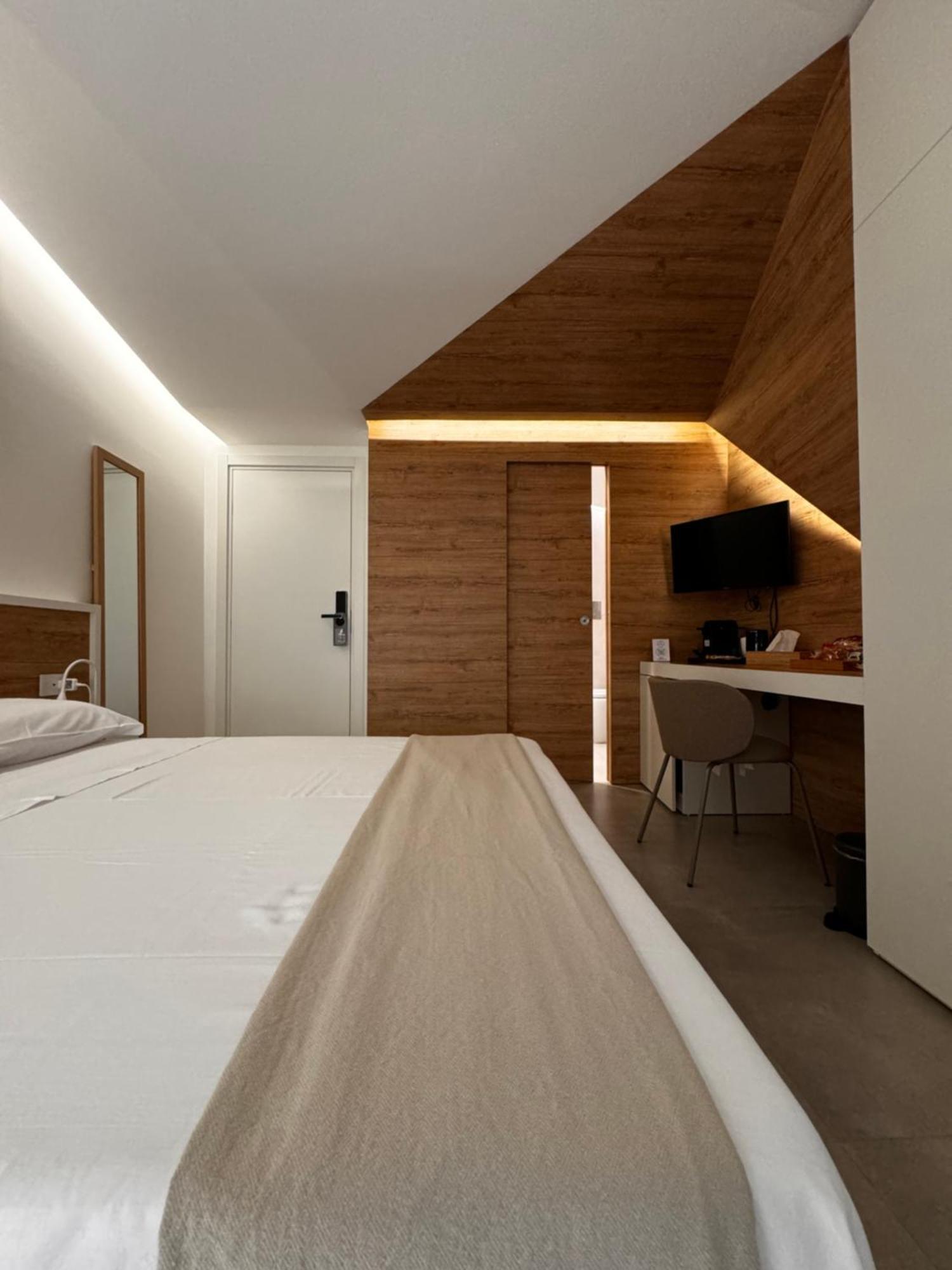 Space Tower Rooms Naples Exterior photo