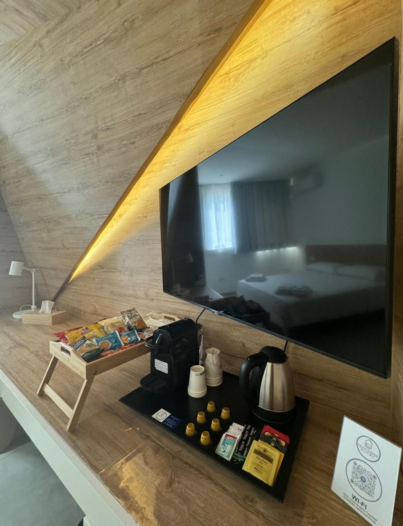 Space Tower Rooms Naples Exterior photo